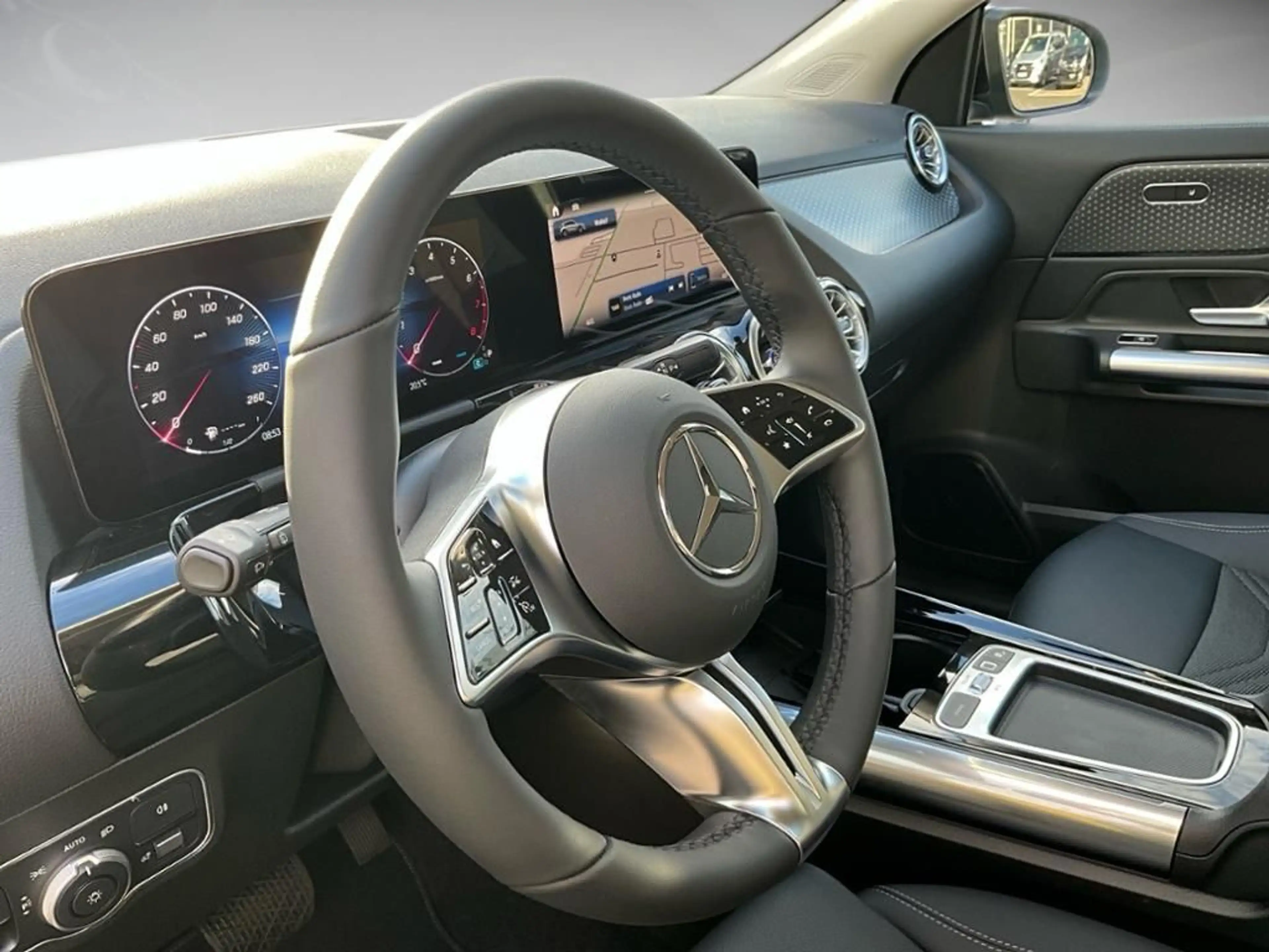 Mercedes-Benz GLA 200 Progressive 360 AHK AUT DynLicht Kam. LM — photo 7