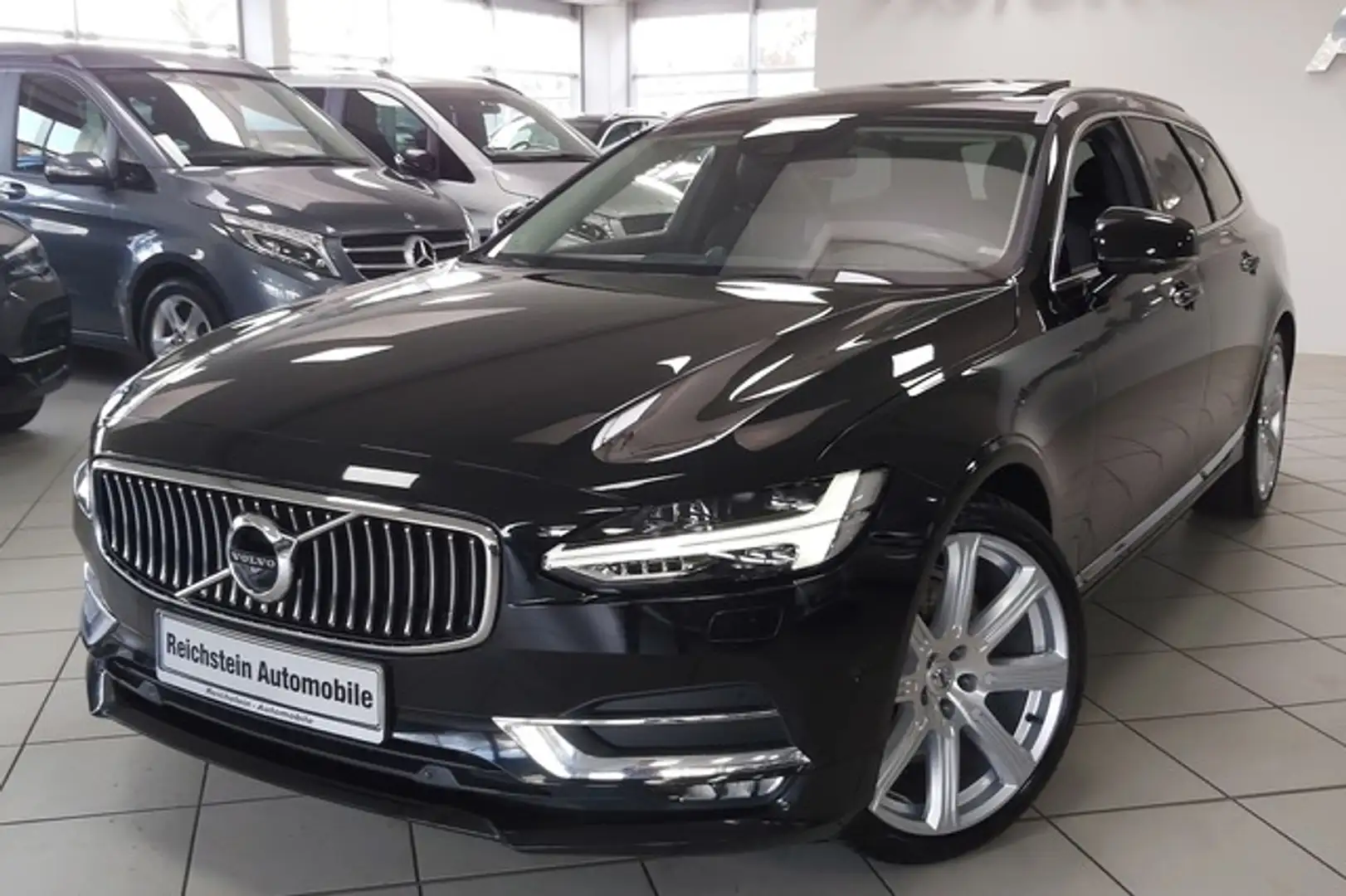 Volvo V90 D5 Inscription AWD LUFT STANDH AHK MEMORY Schwarz - 1