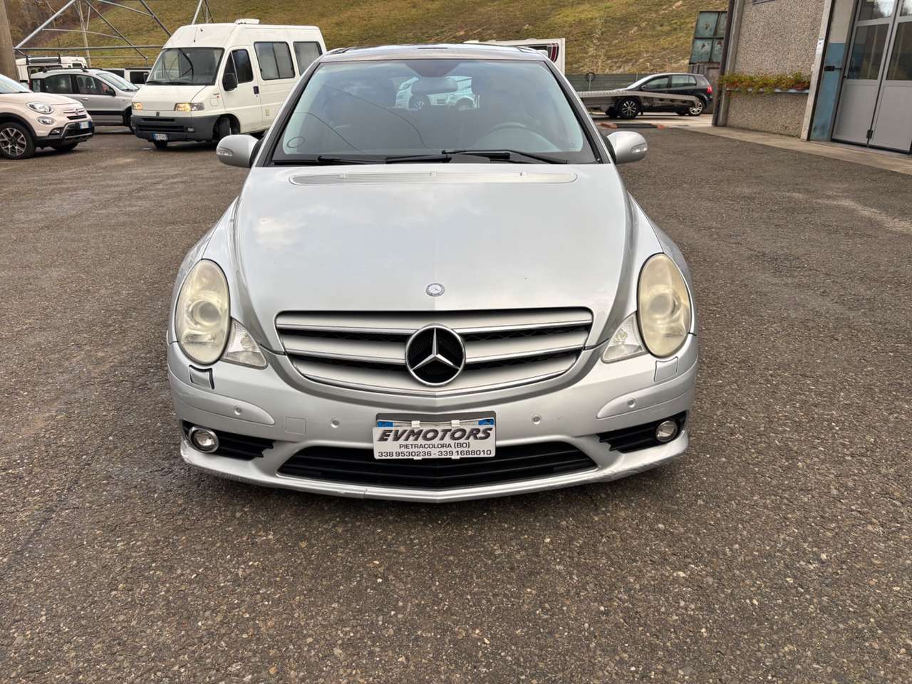 Mercedes-Benz R 320 R 320 CDI cat 4Matic