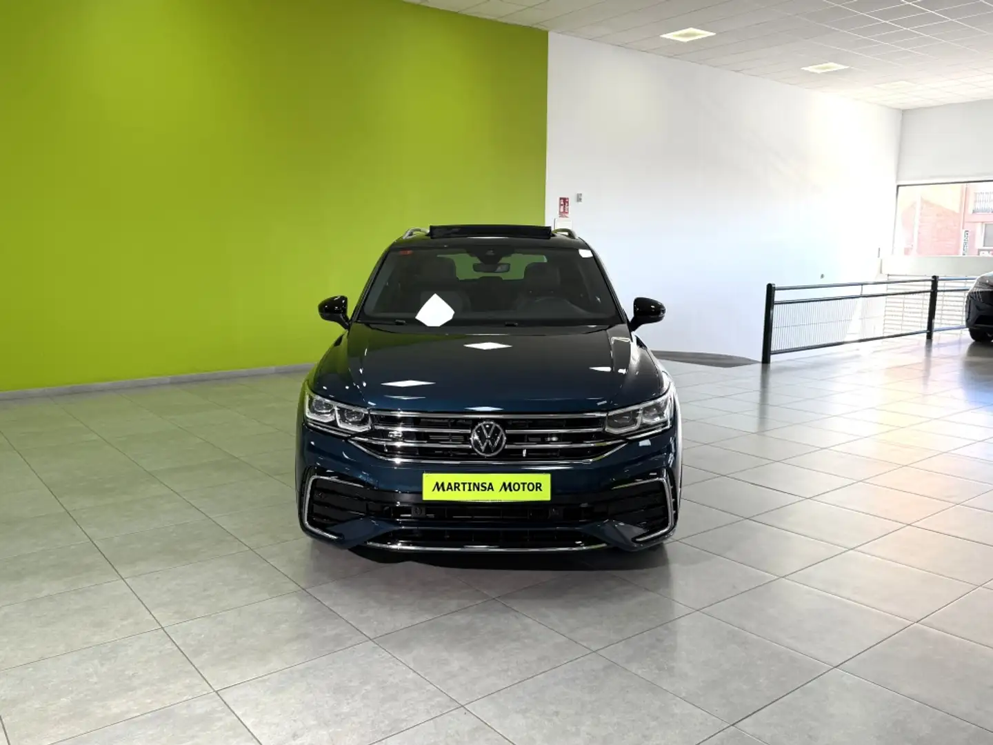Volkswagen Tiguan 1.5 TSI R-Line DSG 110kW Azul - 2