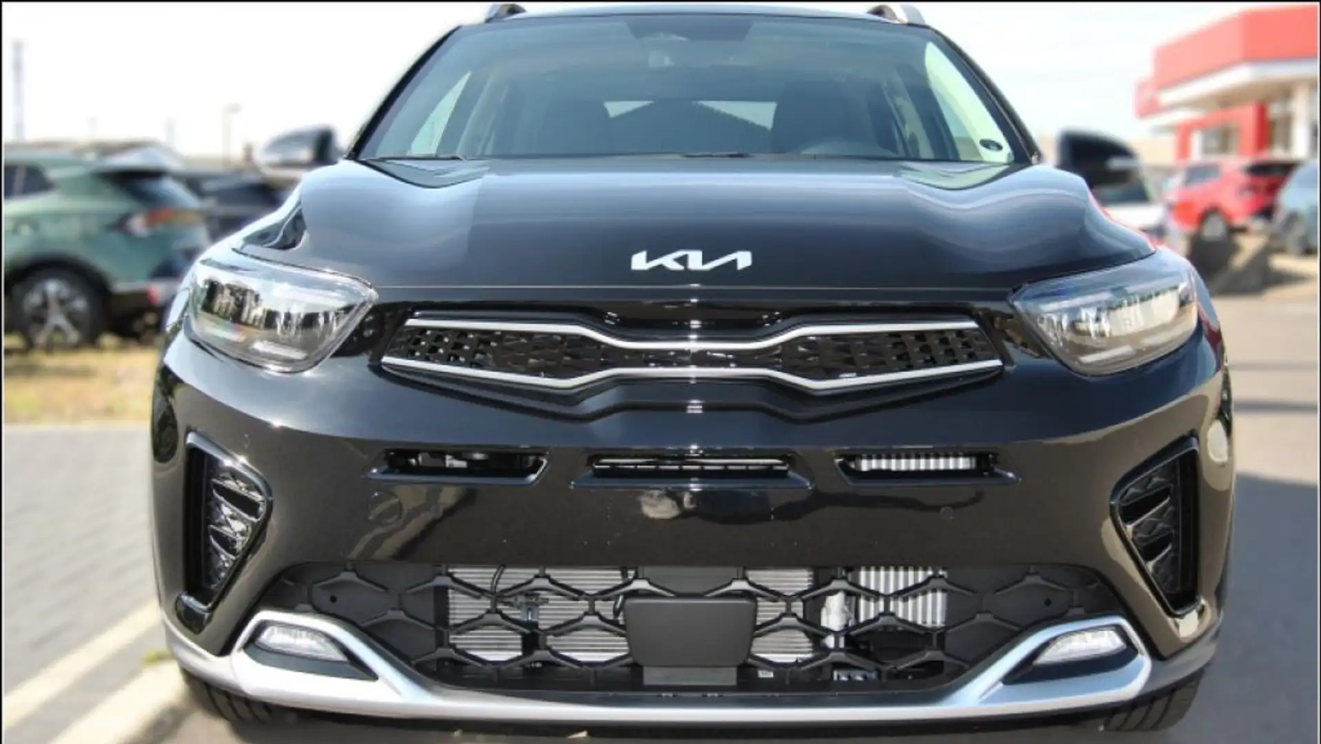 Kia Stonic 1.0 T-GDI 48V DCT7 GT-line UVP 32.084 EUR Negro - 2