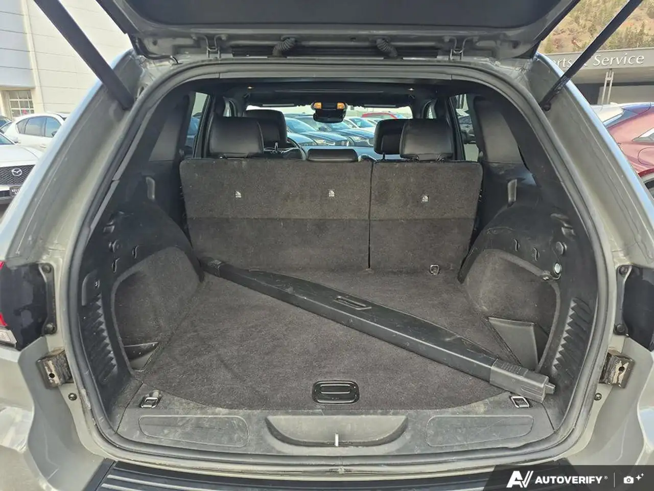 Jeep Grand Cherokee снимка Jeep Grand Cherokee