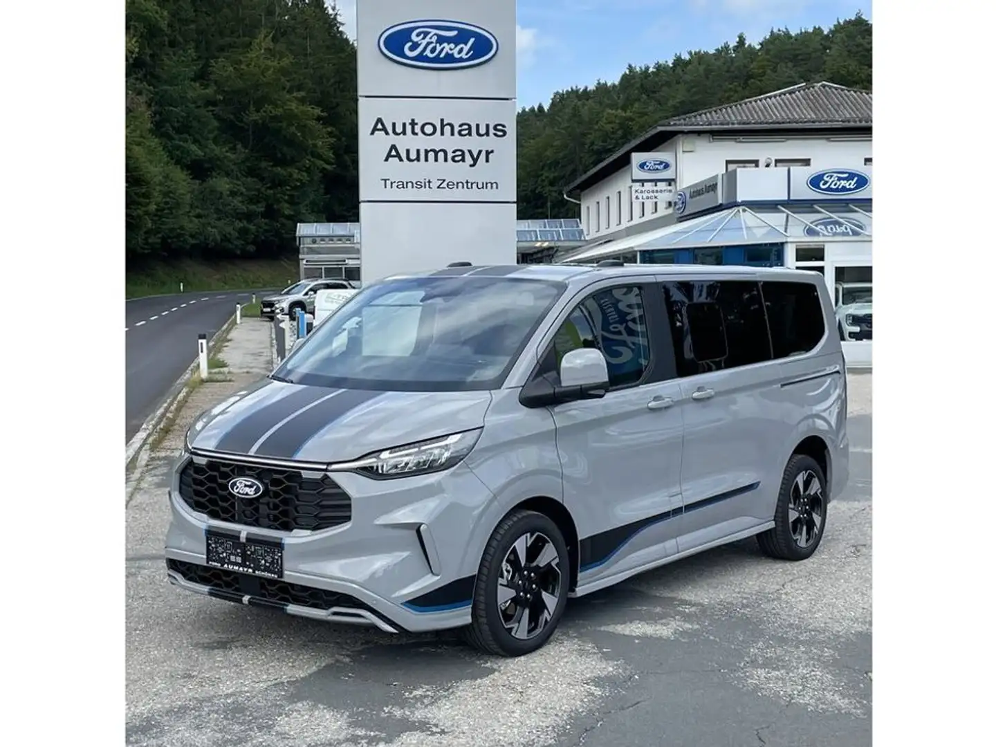 Ford Tourneo Custom Bus 2,0 EcoBlue 320 L1H1 AWD Sport Gris - 1