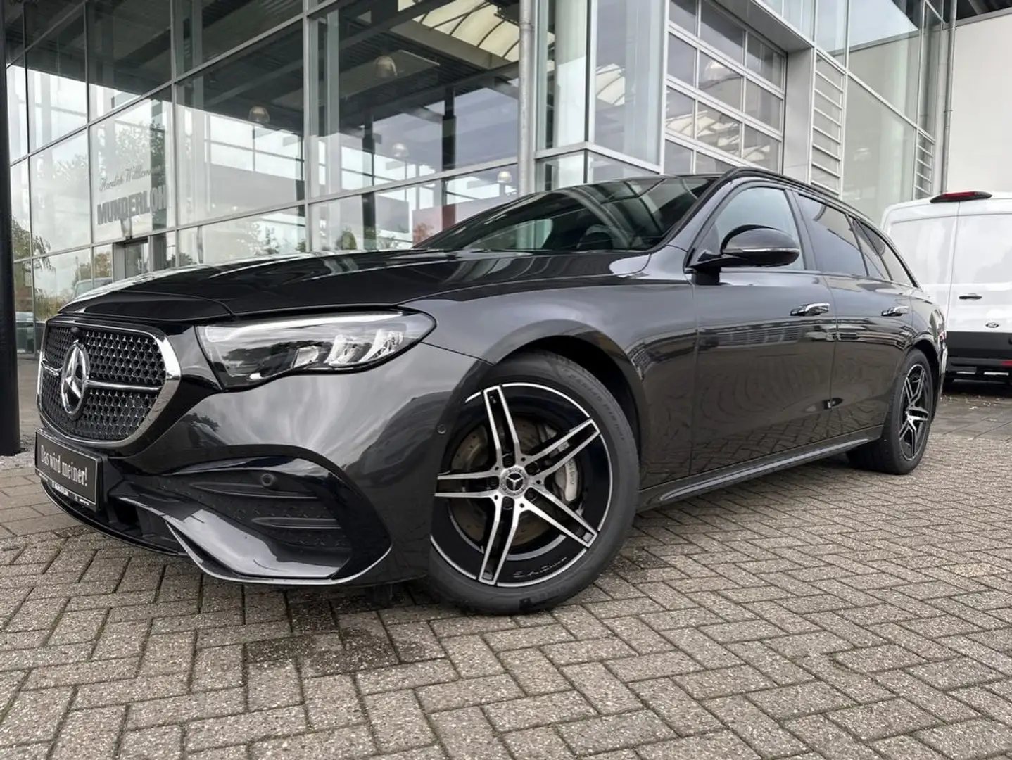 Mercedes-Benz E 220 d T-Modell AMG Line Night-Paket Kamera Grau - 2