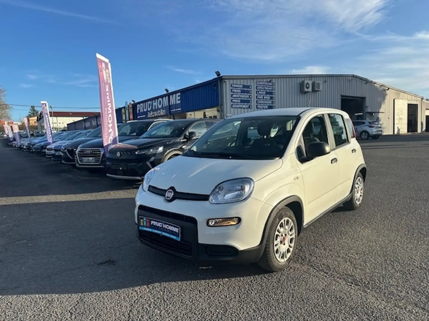 Fiat Panda 1.0 70CH BSG S\u0026S MHEV HYBRIDE Blanc - 1