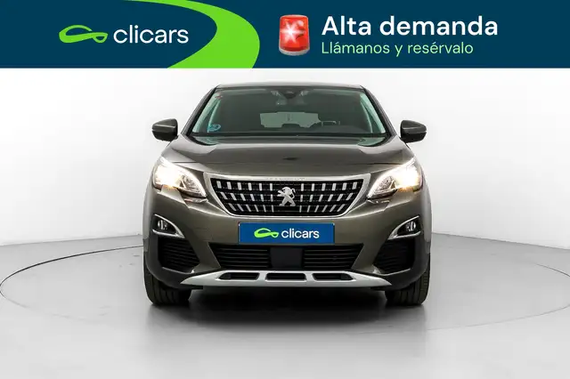 Peugeot 3008 view 2