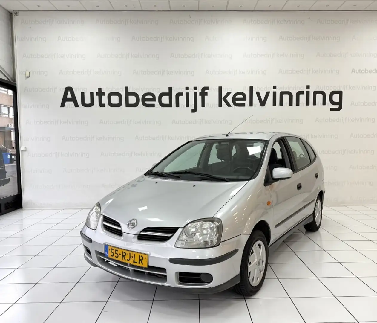 Nissan Almera Tino 1.8 Visia Airco Bovag Grau - 2