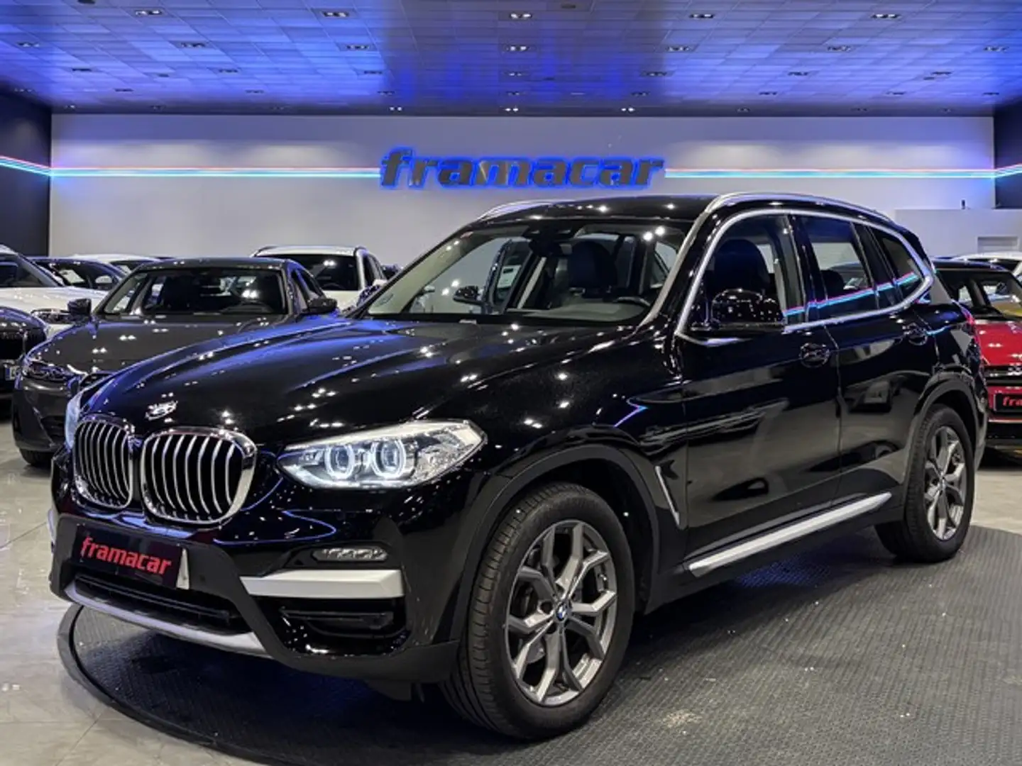 BMW X3 xDrive 20dA Noir - 1