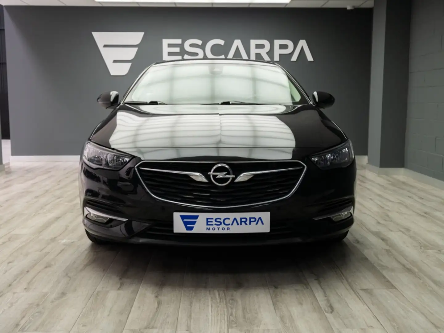 Opel Insignia 1.6CDTI S&S Innovation Aut. 136 Schwarz - 2