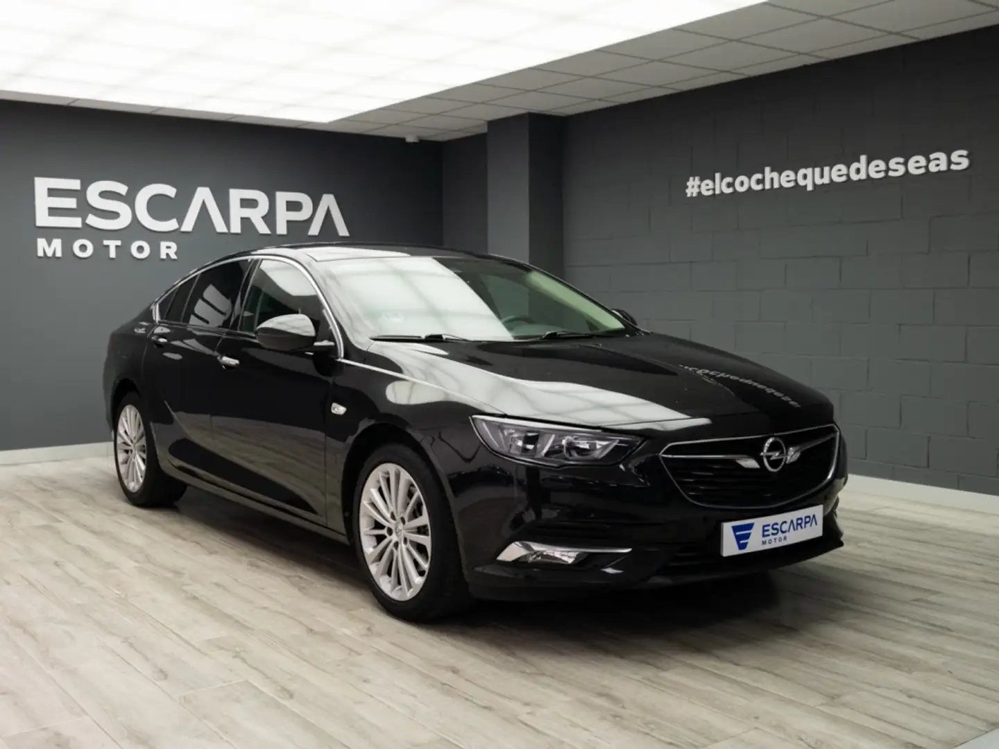 Opel Insignia 1.6CDTI S&S Innovation Aut. 136 Schwarz - 1