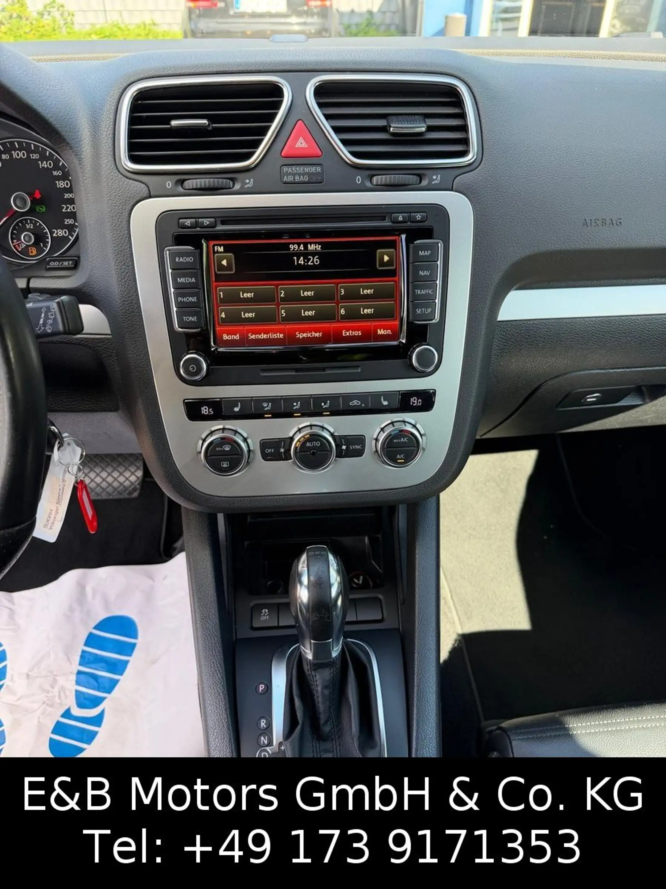 Volkswagen Scirocco 2.0 TDI DSG/154KW — photo 11