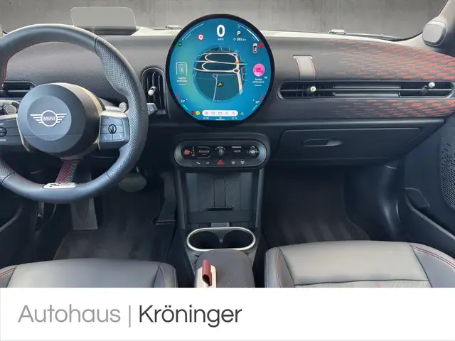 Mini Hatch view 14
