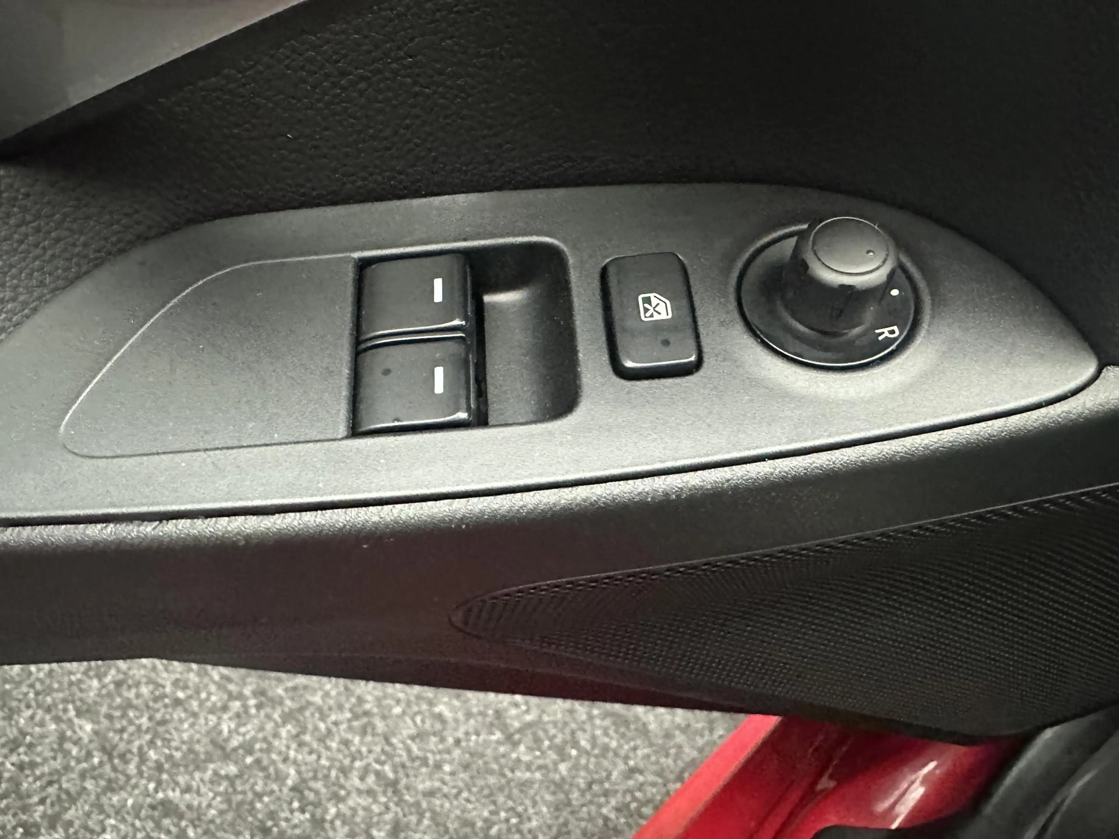 Fiat 124 Spider 1.4 MultiAir Turbo Lusso Cabrio| Camera — photo 22