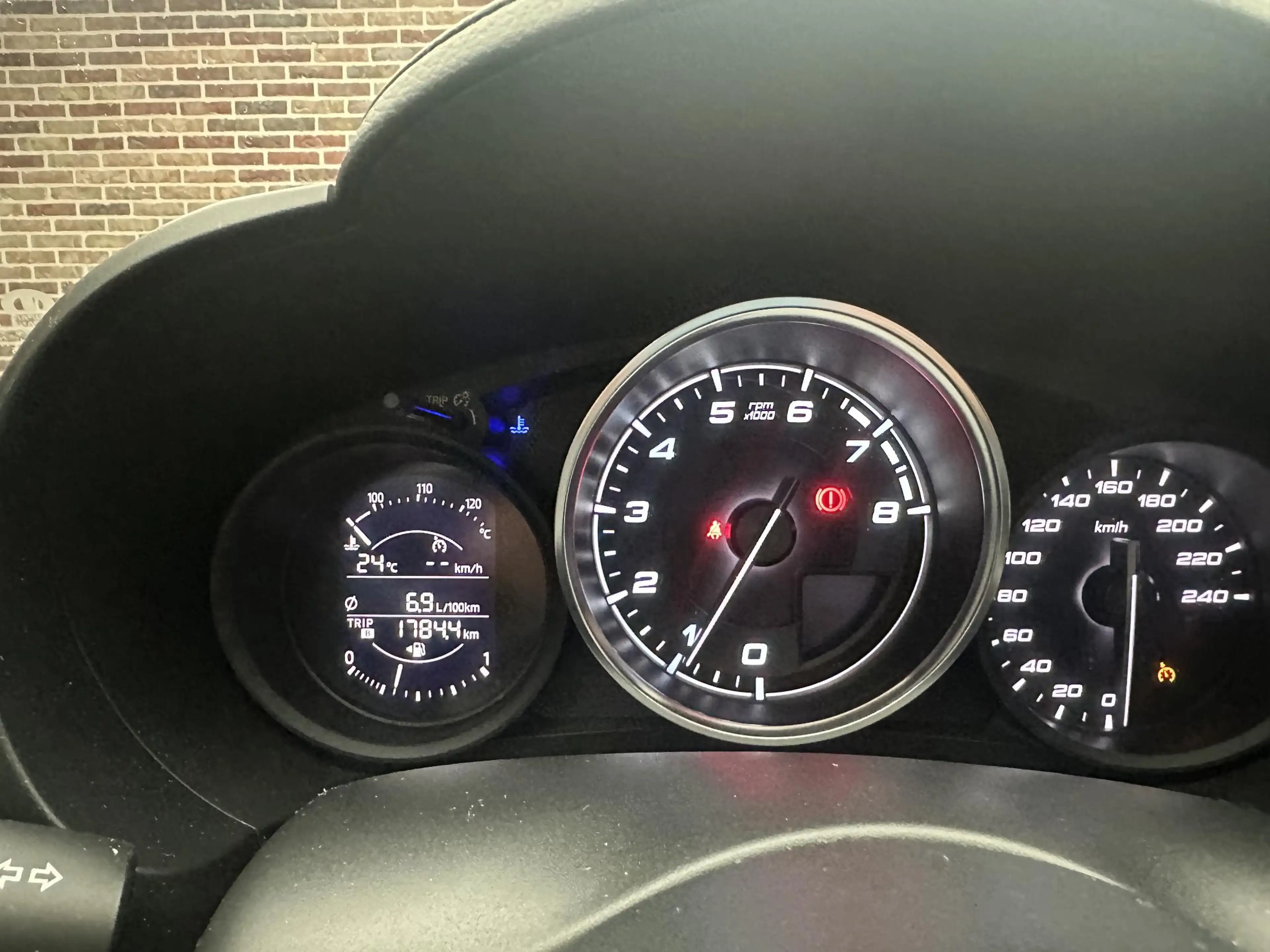 Fiat 124 Spider 1.4 MultiAir Turbo Lusso Cabrio| Camera — photo 12