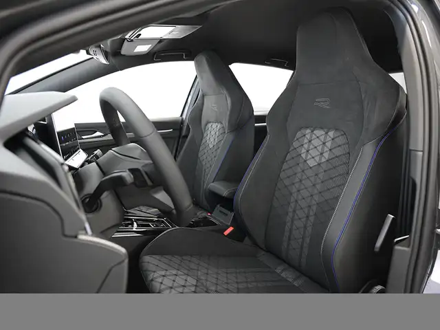 Volkswagen Golf view 11