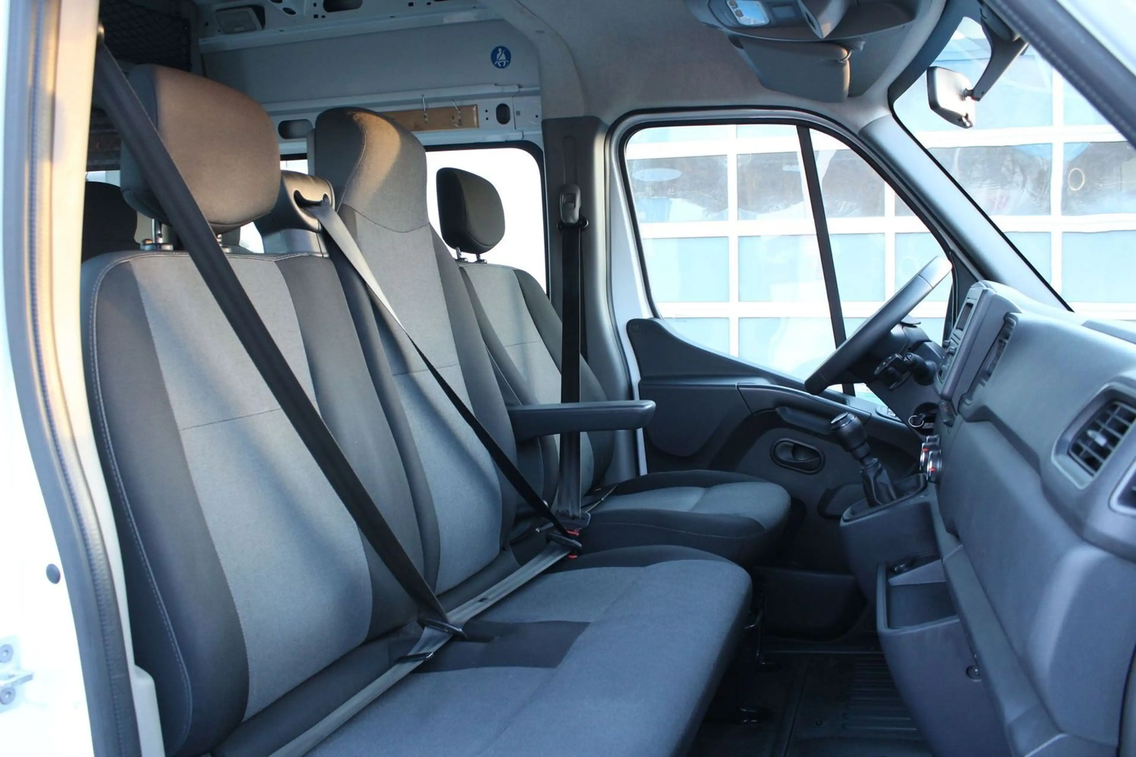 Renault Master L3H2 Doka 7 Sitze Bluetooth AHK — photo 12
