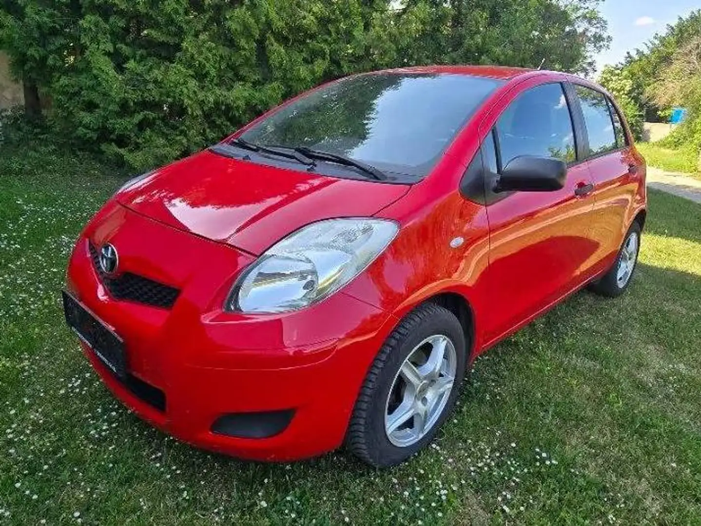 Toyota Yaris Yaris 1,0 VVT-i Luna Luna Rot - 1