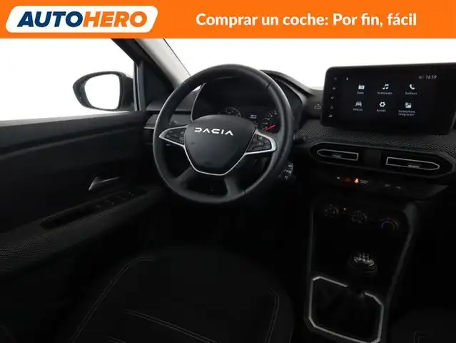 Dacia Sandero view 14