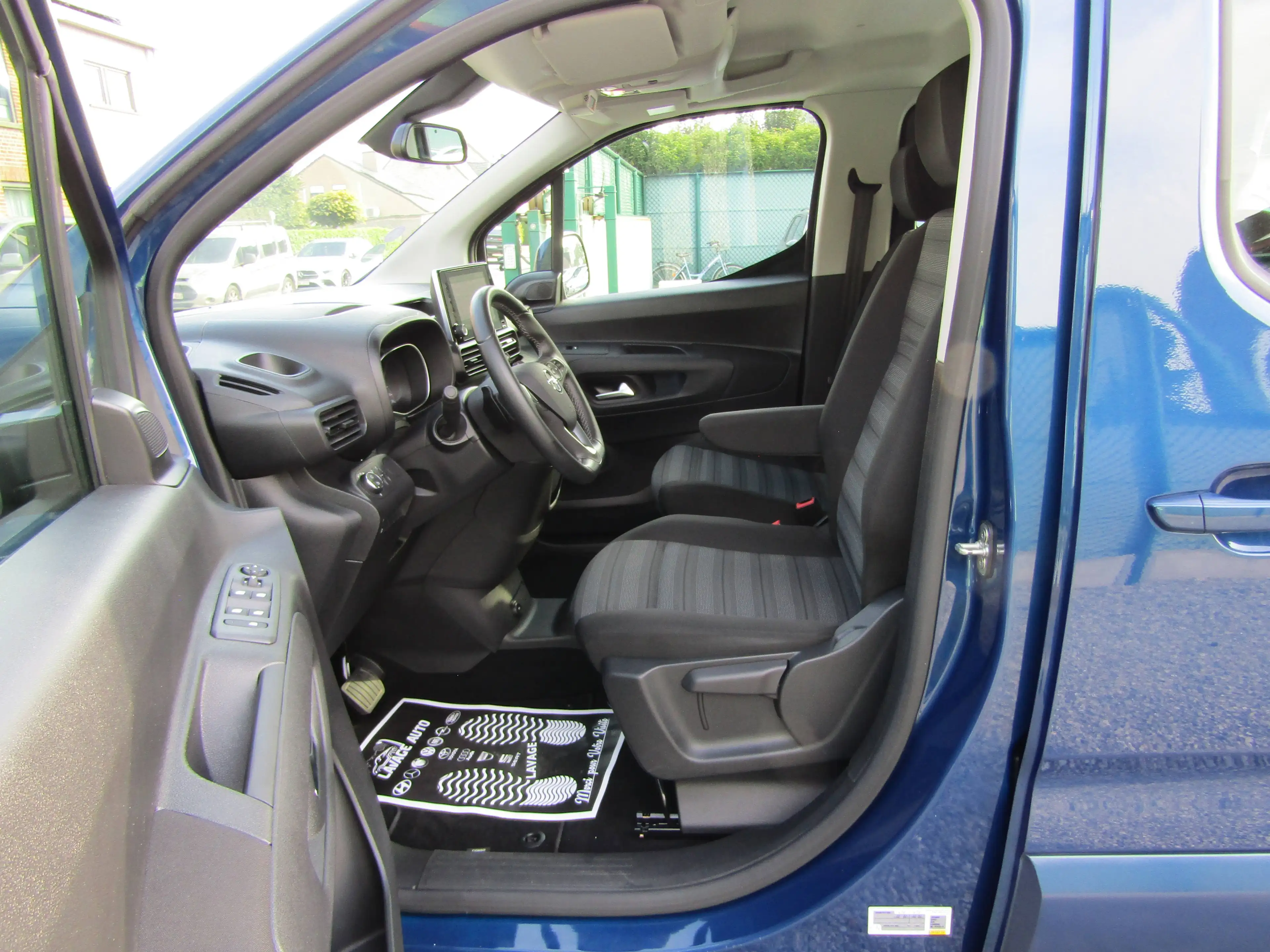 Opel Combo Life Combo Life 1.2 T L1H1 Edition S/S (EU6.3) — photo 5