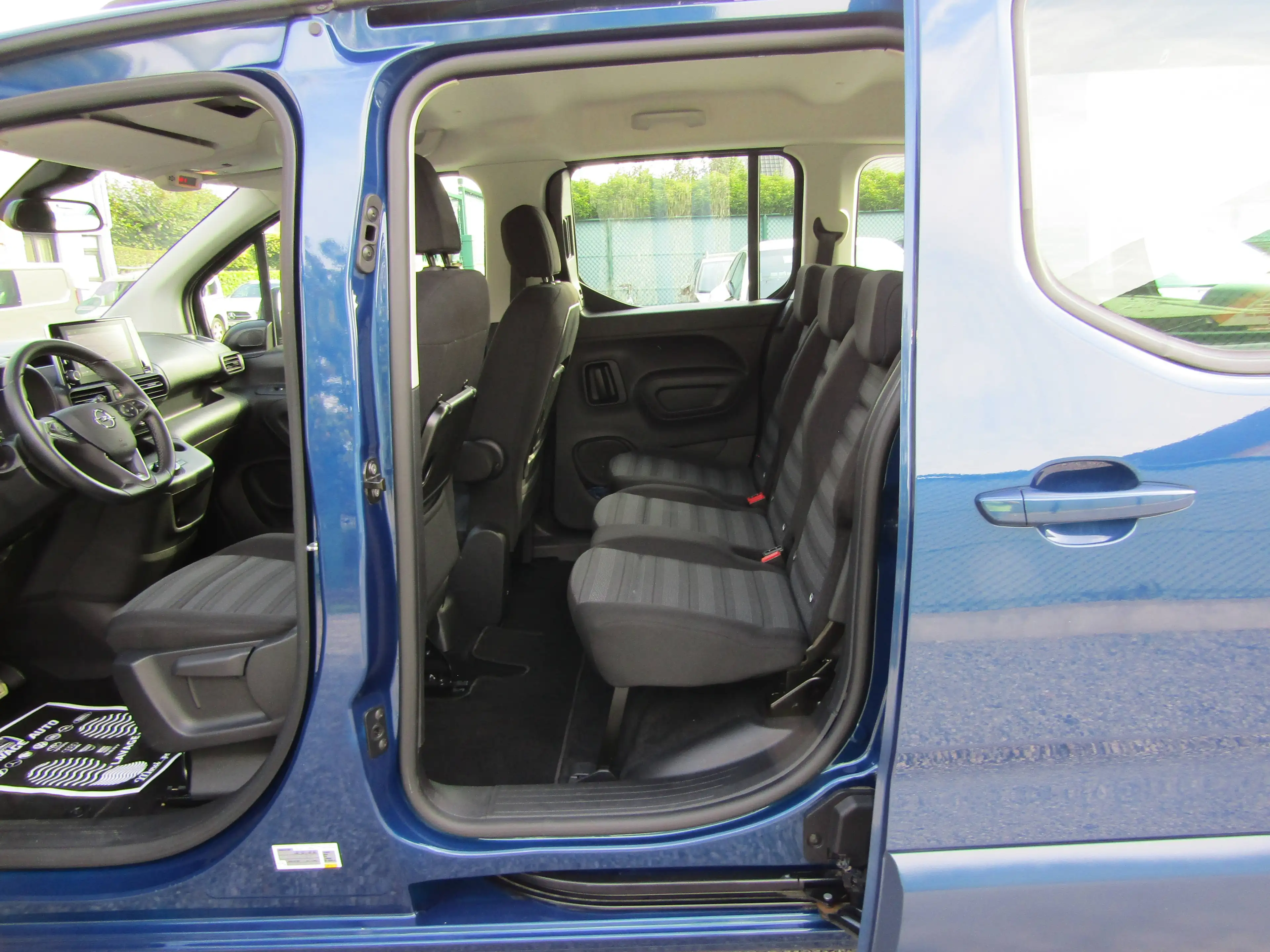Opel Combo Life Combo Life 1.2 T L1H1 Edition S/S (EU6.3) — photo 6