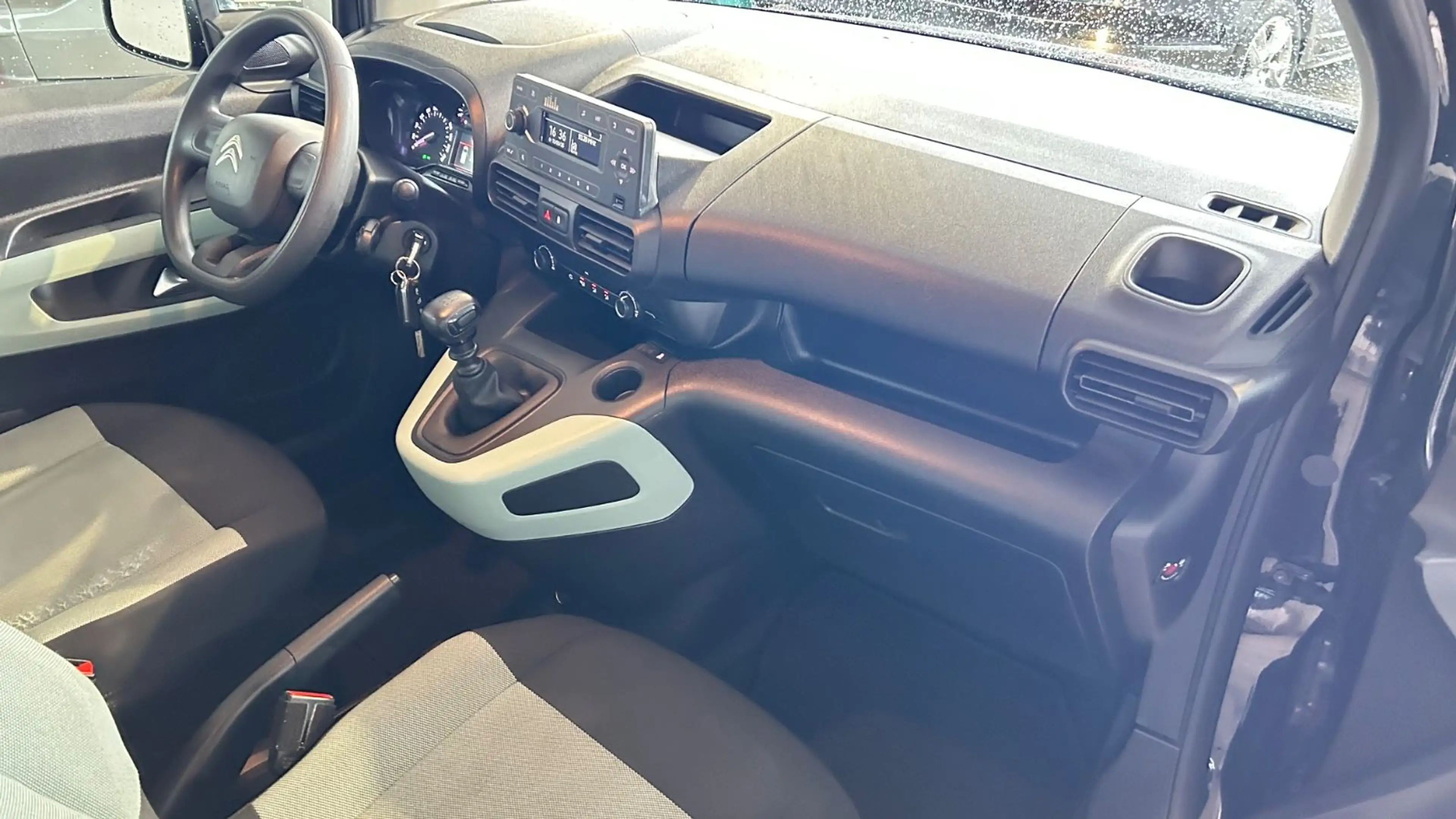 Citroen Berlingo XL 1.2 THP — photo 8