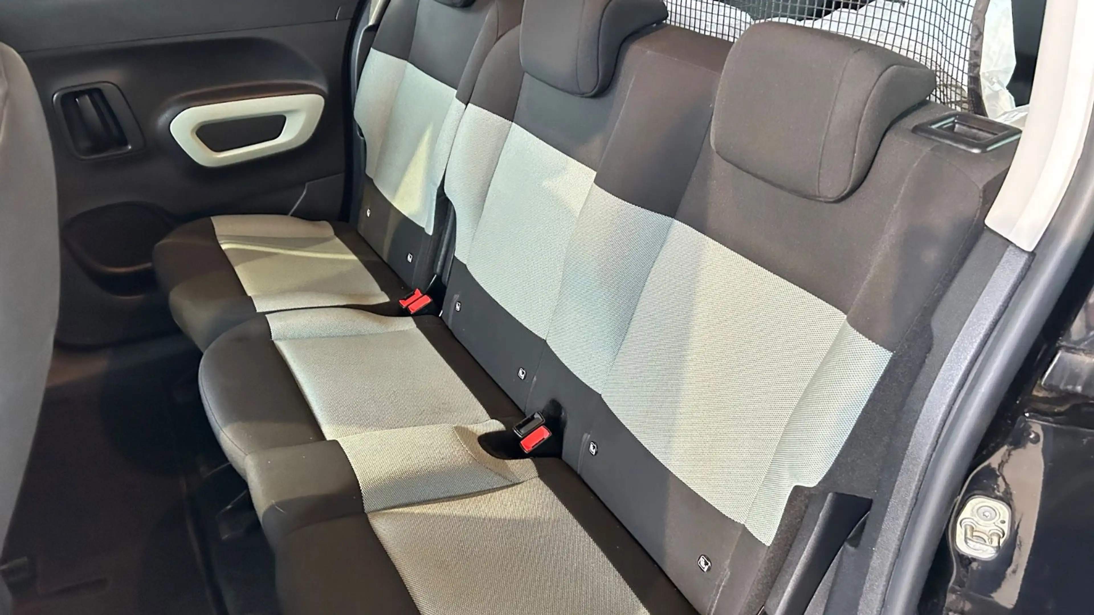 Citroen Berlingo XL 1.2 THP — photo 9