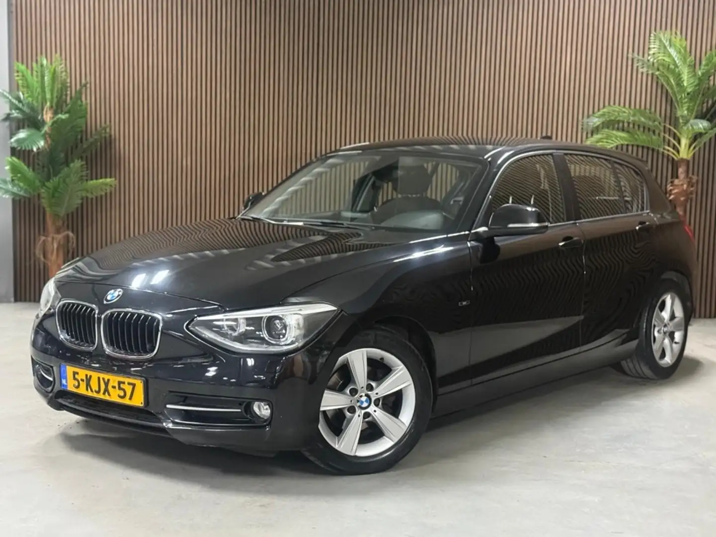 BMW 116 1-serie 116i EDE Bns Sport. Zwart - 1