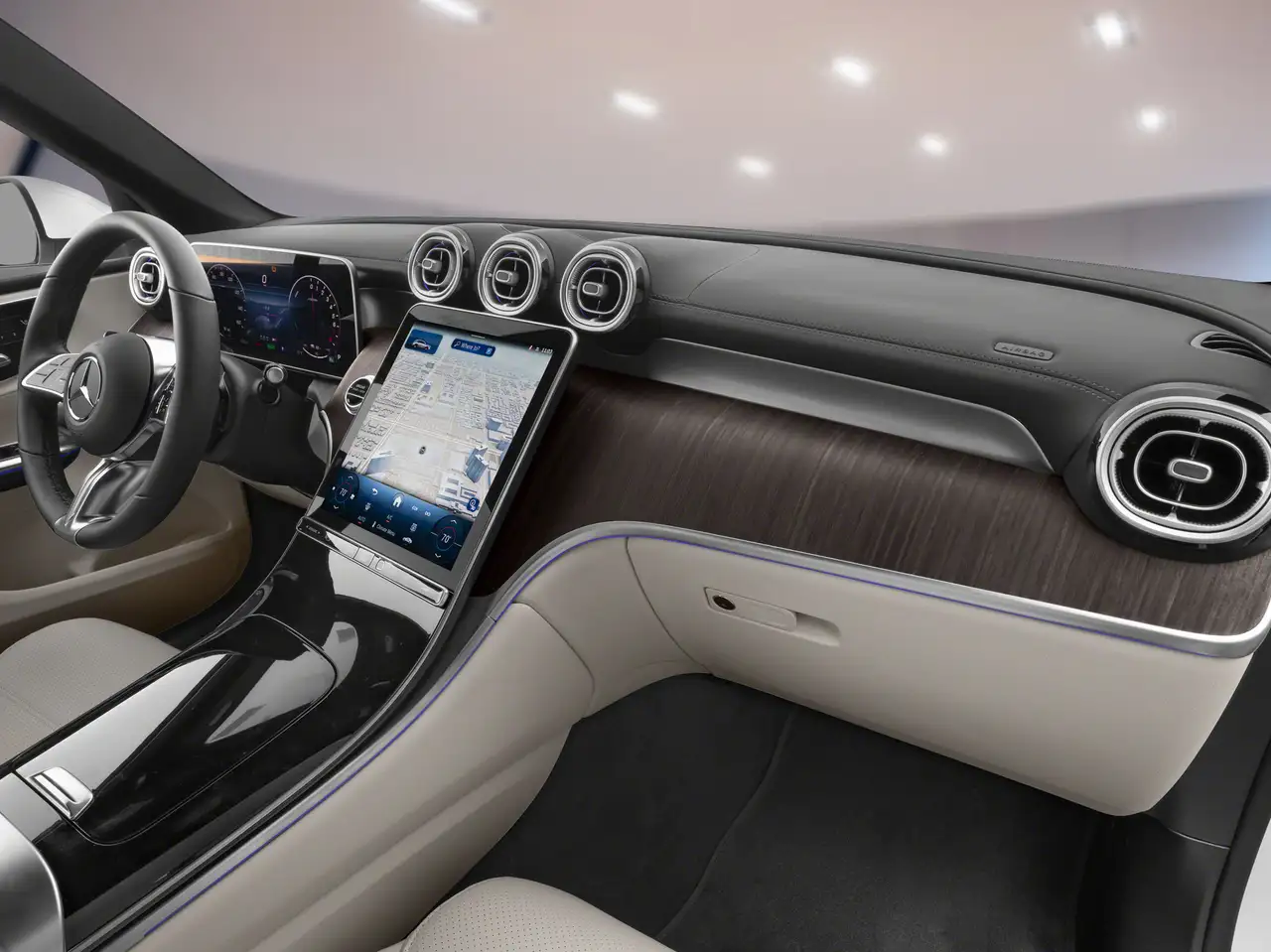 Mercedes-Benz GLC снимка Mercedes-Benz GLC