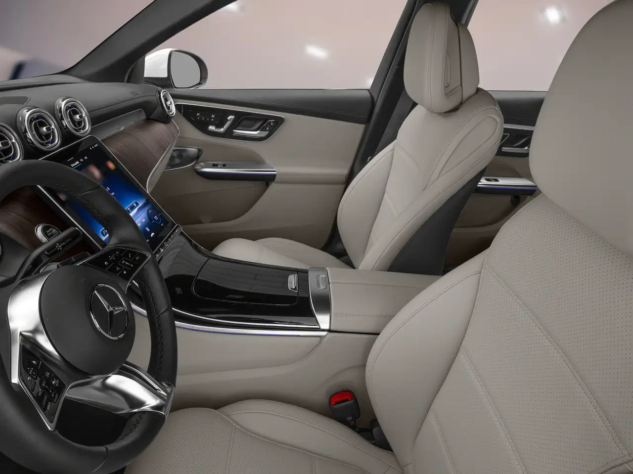 Mercedes-Benz GLC снимка Mercedes-Benz GLC