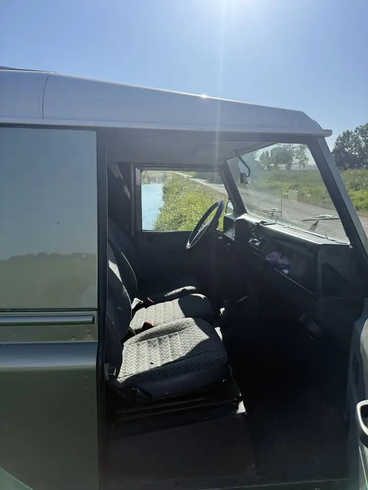 Land Rover Defender 90 Td5, foto 8