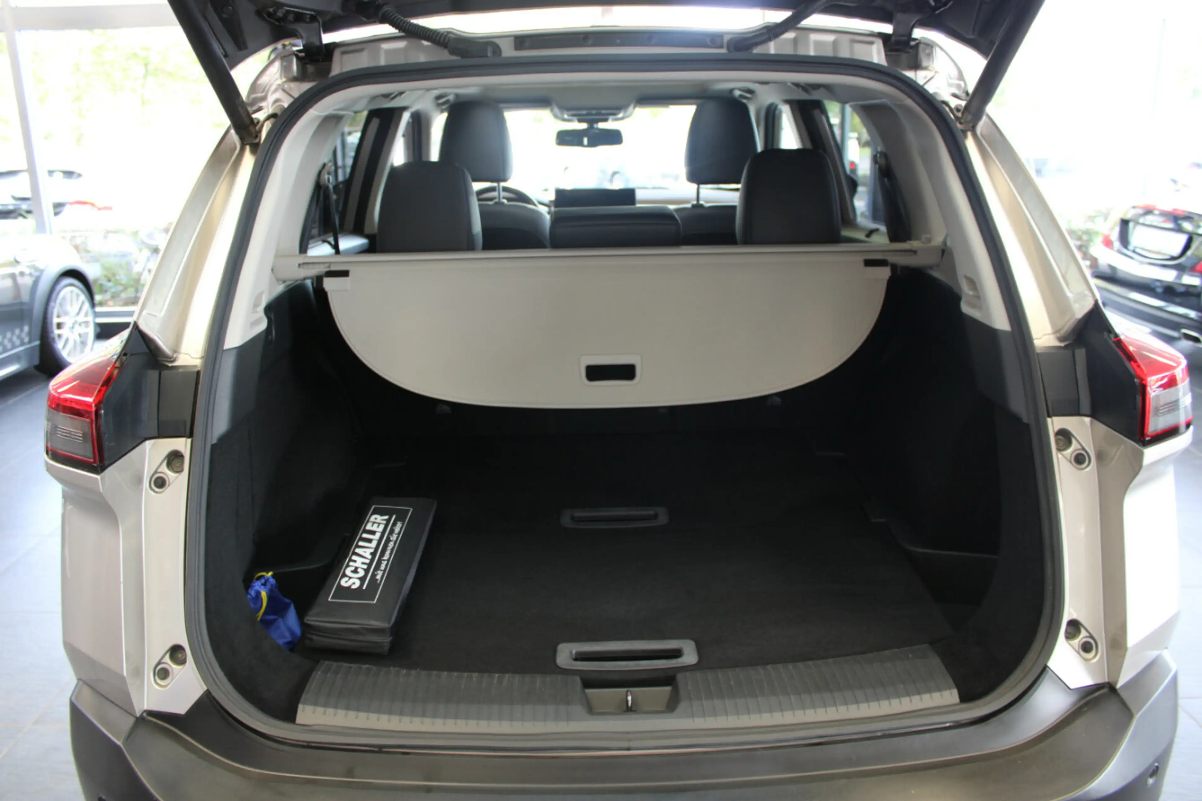 Nissan X-Trail 1.5 VC-T e-POWER Tekna 7-Sitzer — photo 6