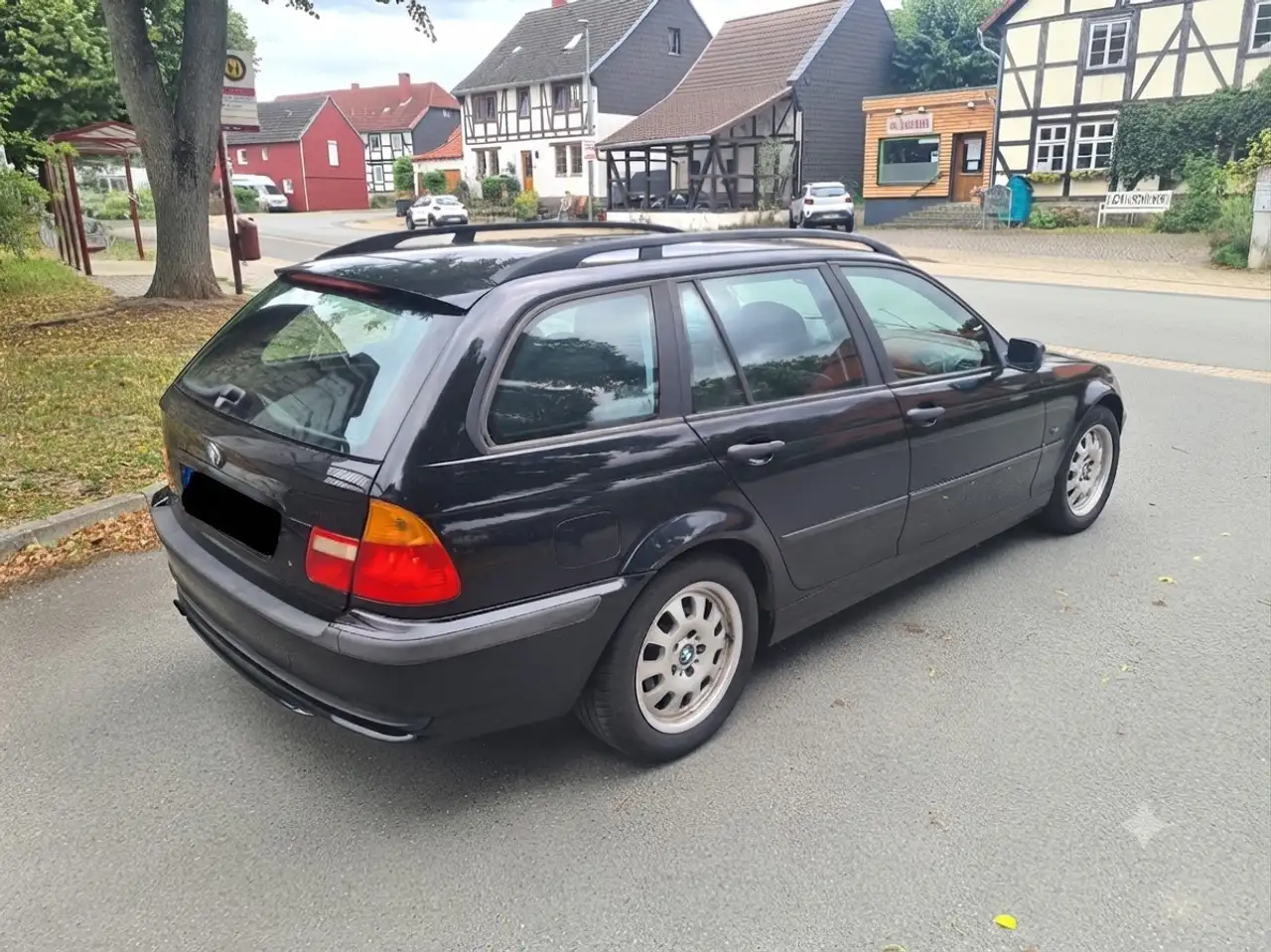 BMW 318i touring, foto 3