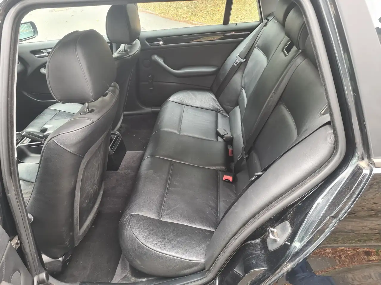 BMW 318i touring, foto 12