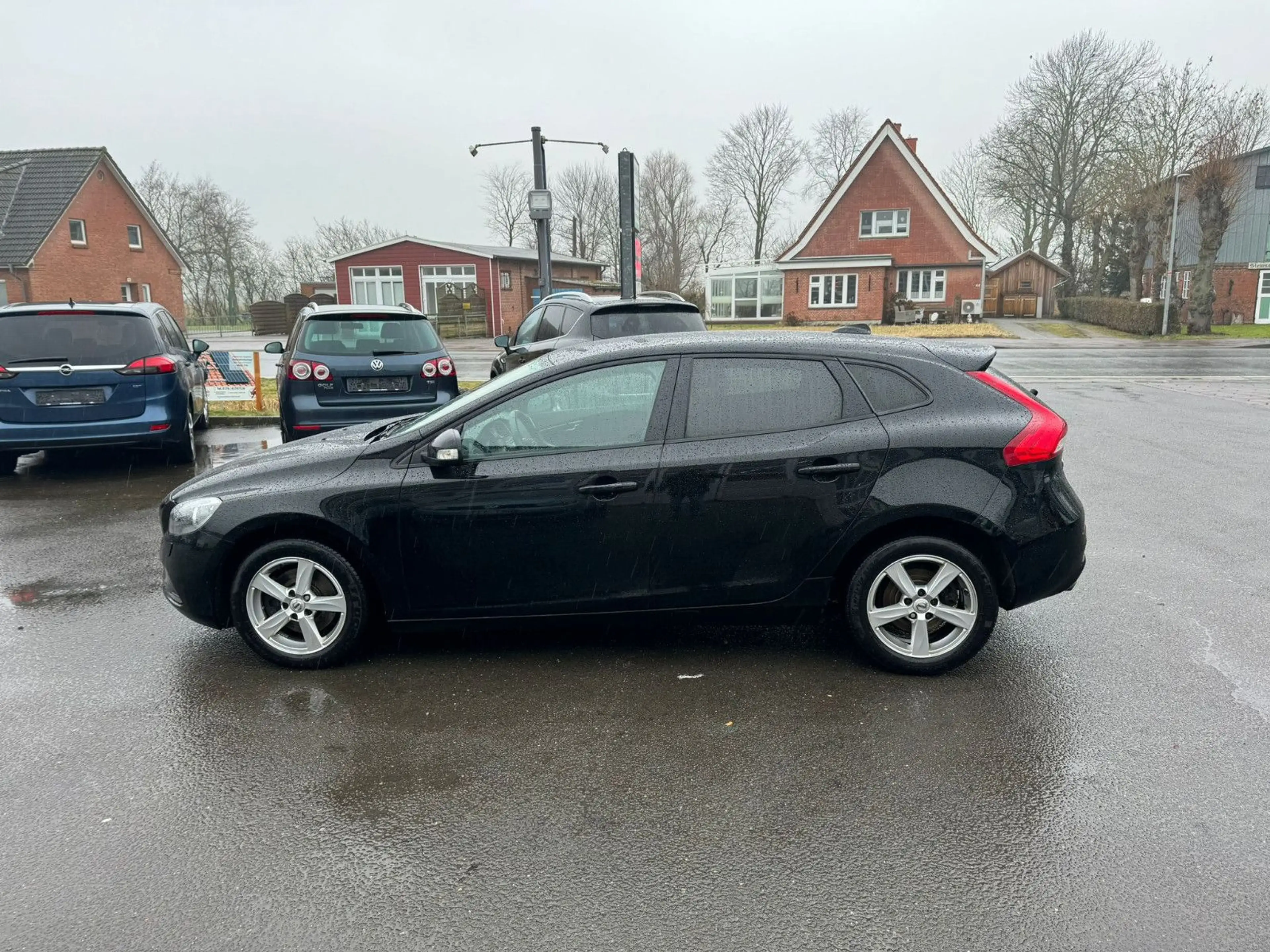 Volvo V40 HU+SERVICE NEU/TEMPOMAT/KLIMA/SH/BC — photo 8