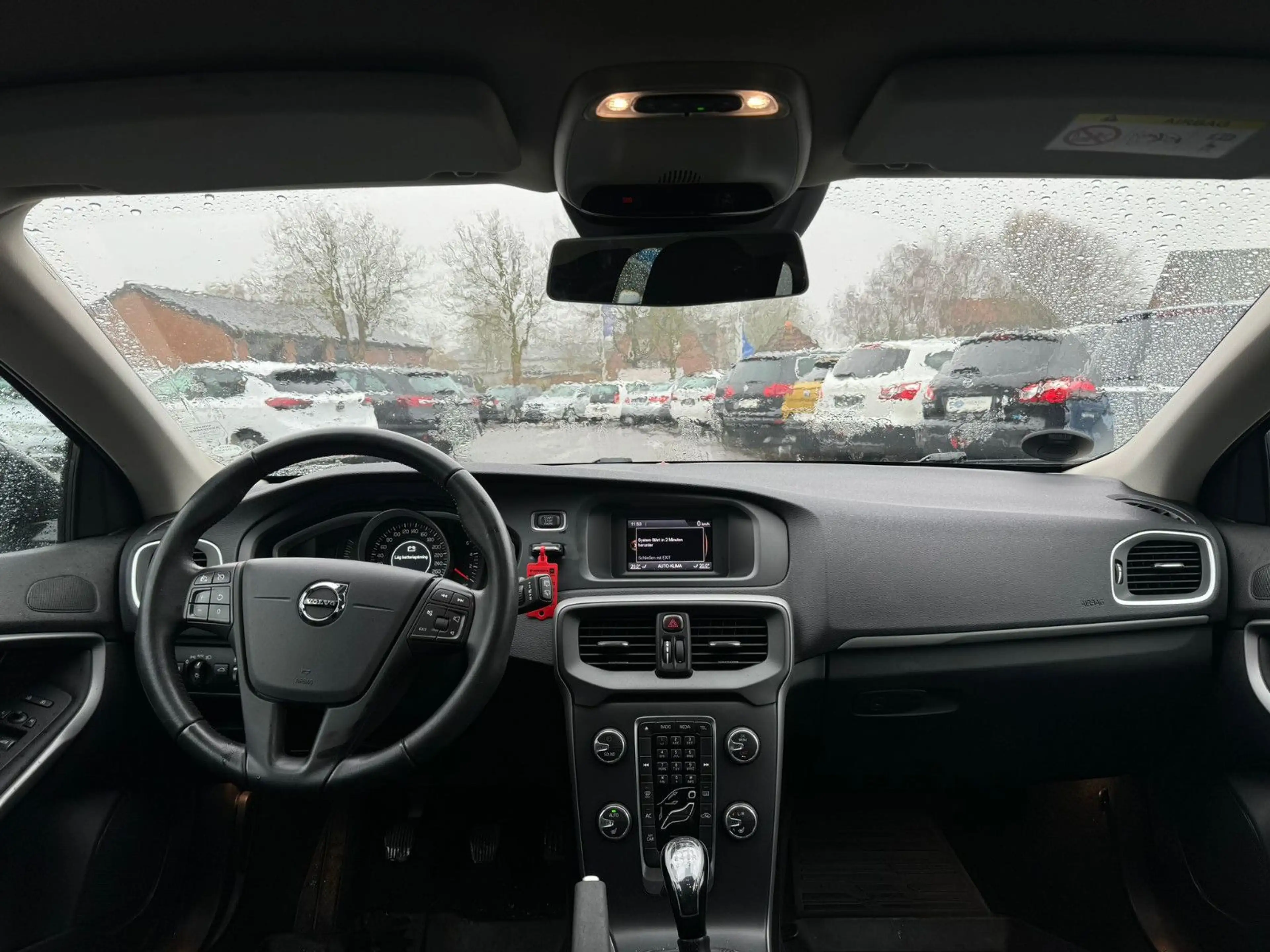 Volvo V40 HU+SERVICE NEU/TEMPOMAT/KLIMA/SH/BC — photo 12