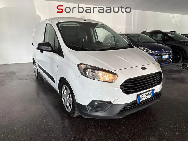 Ford Transit Courier view 7
