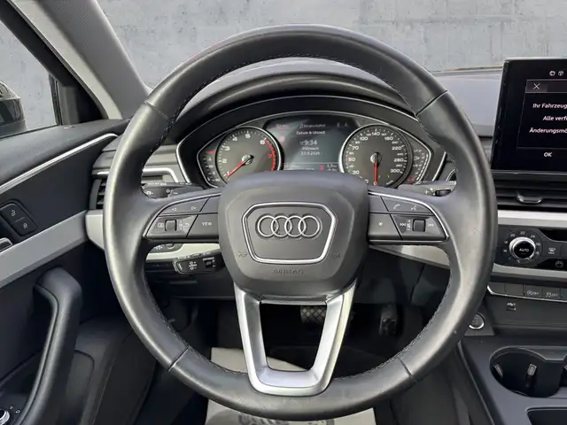 Audi A4 view 10