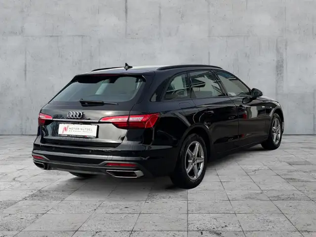 Audi A4 view 6