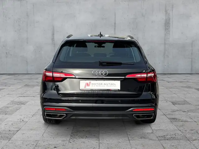 Audi A4 view 5