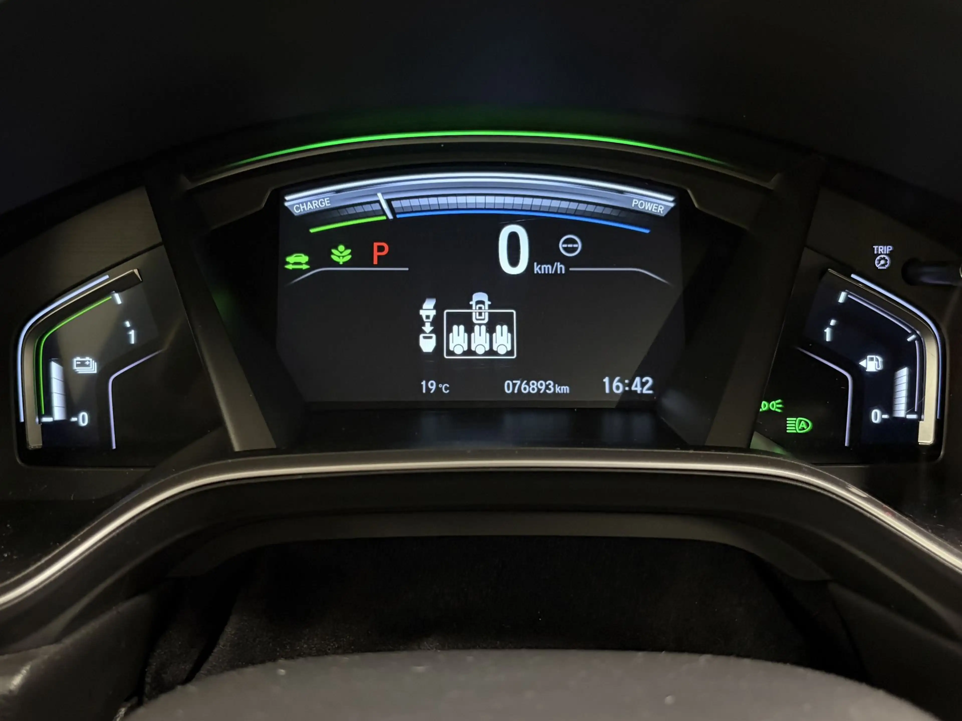 Honda CR-V 2.0 i-MMD HEV Executive AWD AT — photo 13