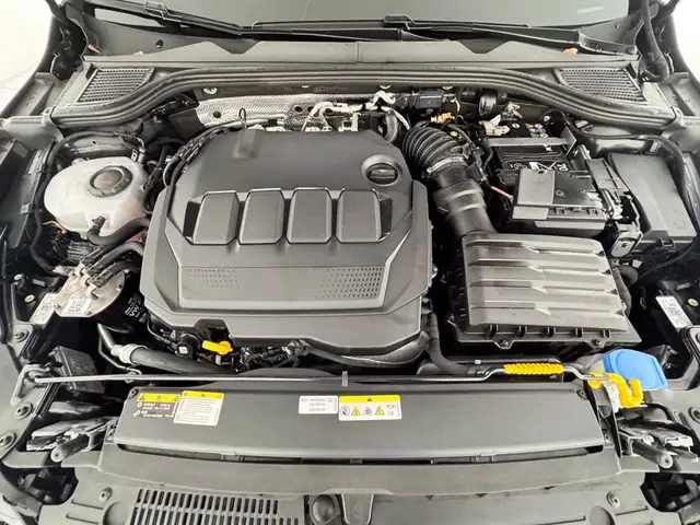 Volkswagen Golf view 13
