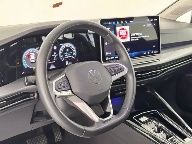 Volkswagen Golf view 19