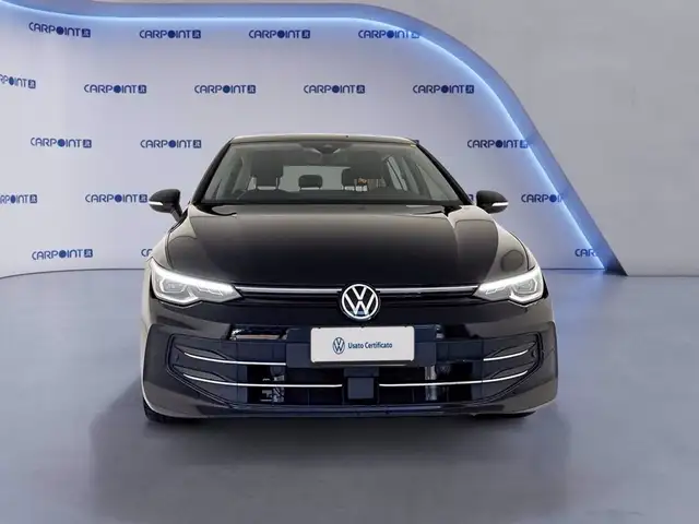 Volkswagen Golf view 3