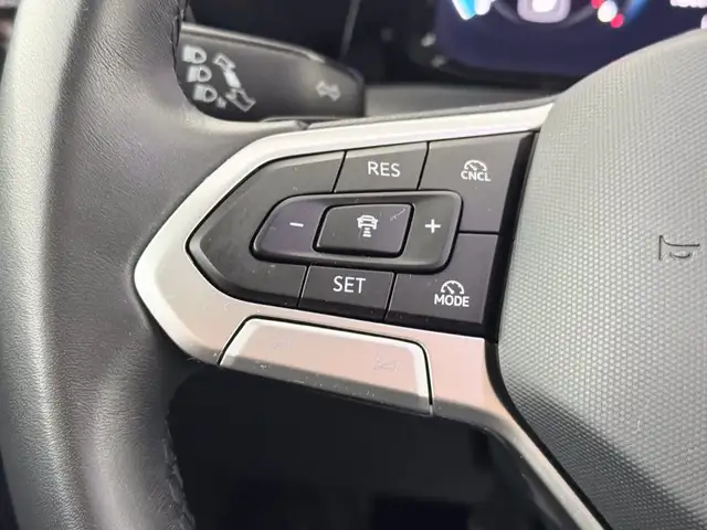 Volkswagen Golf view 22