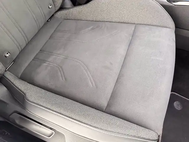 Volkswagen Golf view 9