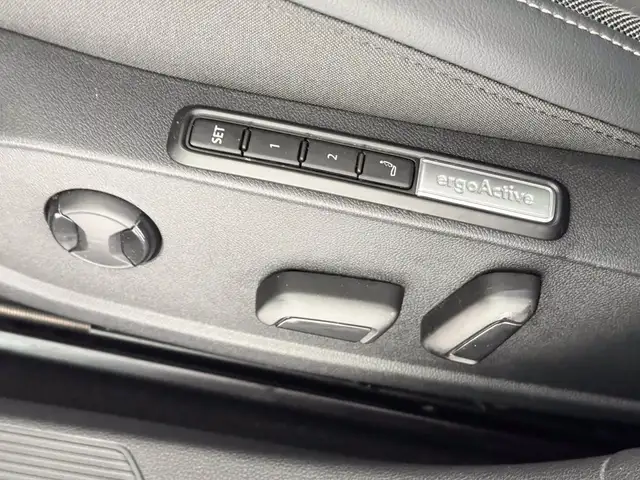 Volkswagen Golf view 21