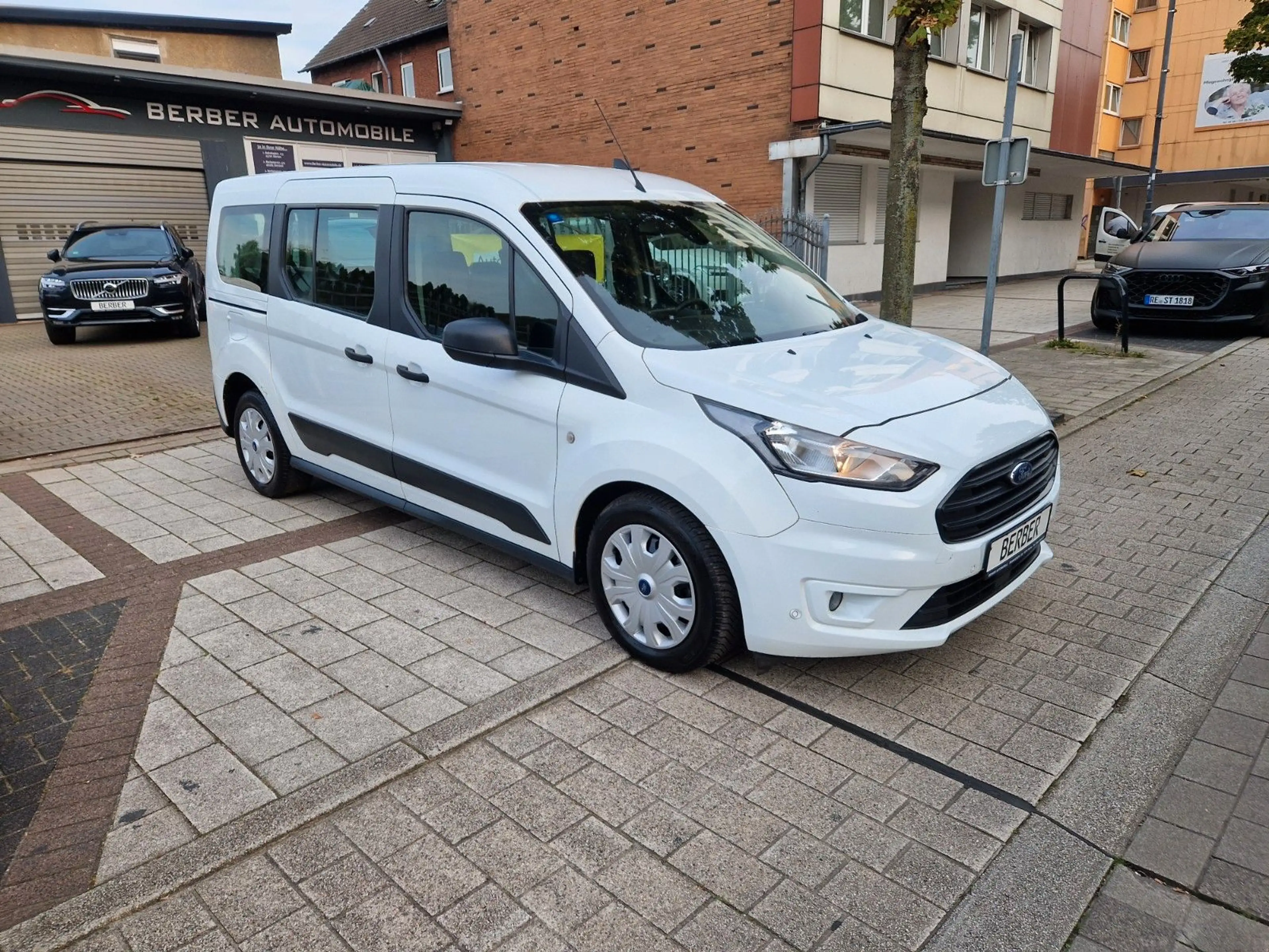 Ford Transit Connect Kombi lang Trend*1.Hand*Navi*CAM — photo 3
