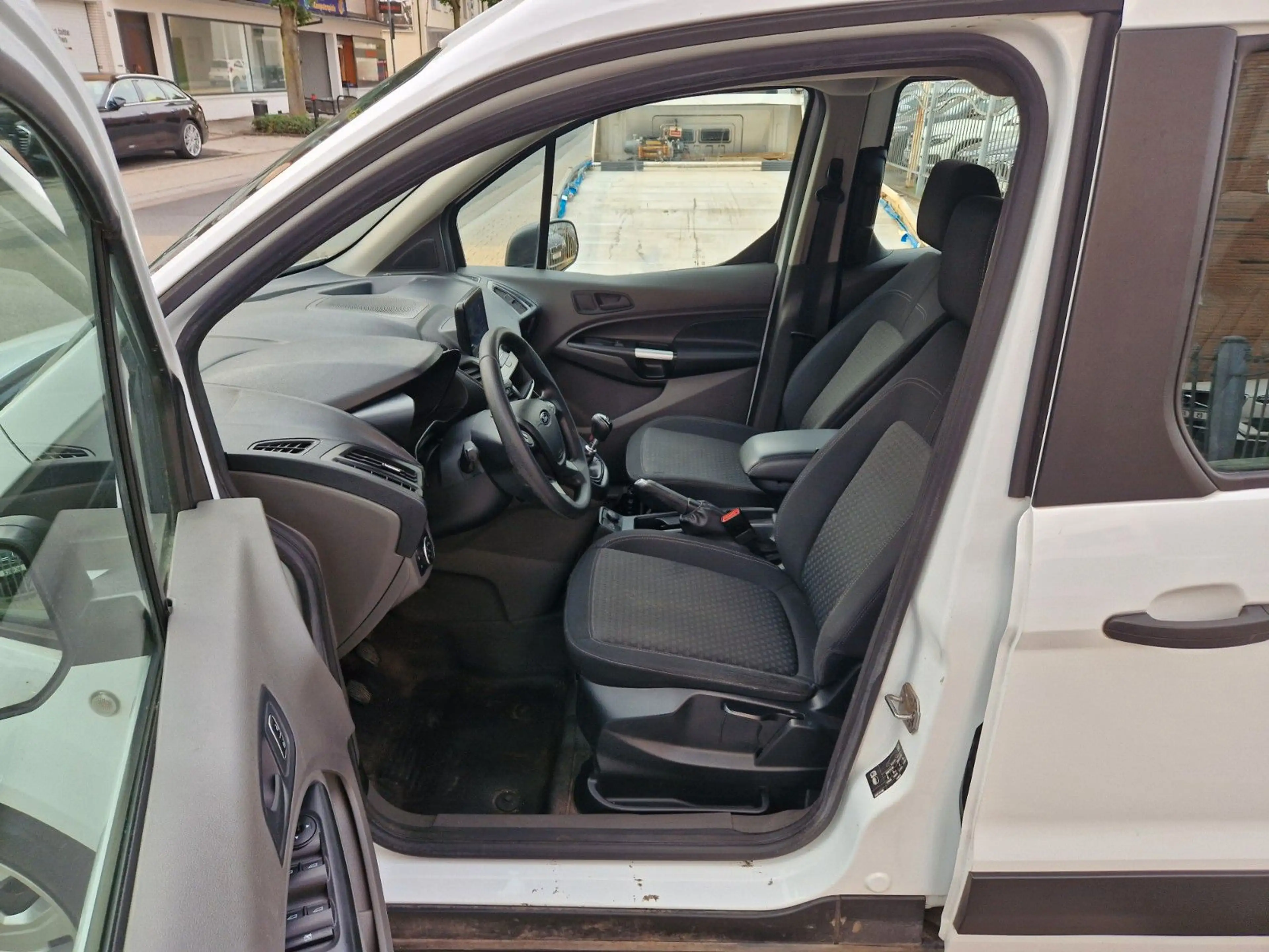 Ford Transit Connect Kombi lang Trend*1.Hand*Navi*CAM — photo 13