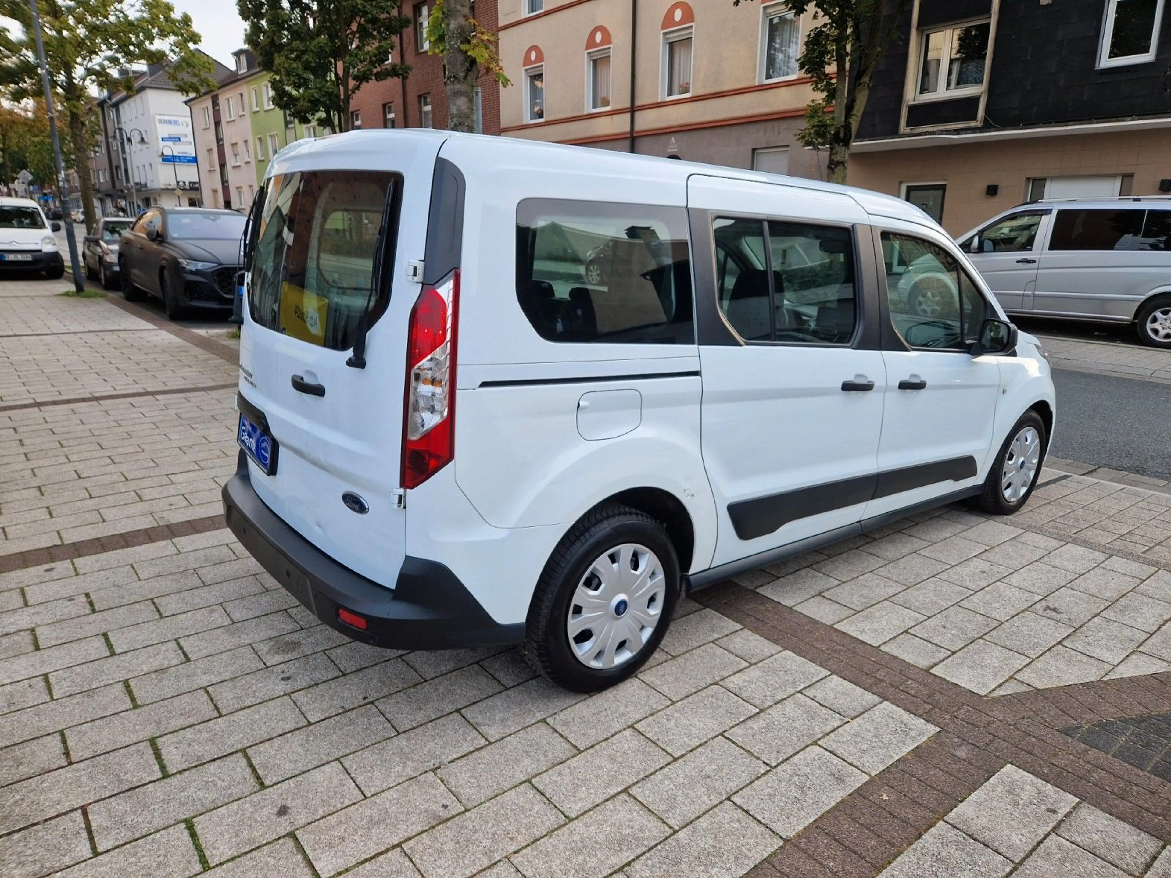 Ford Transit Connect Kombi lang Trend*1.Hand*Navi*CAM — photo 5