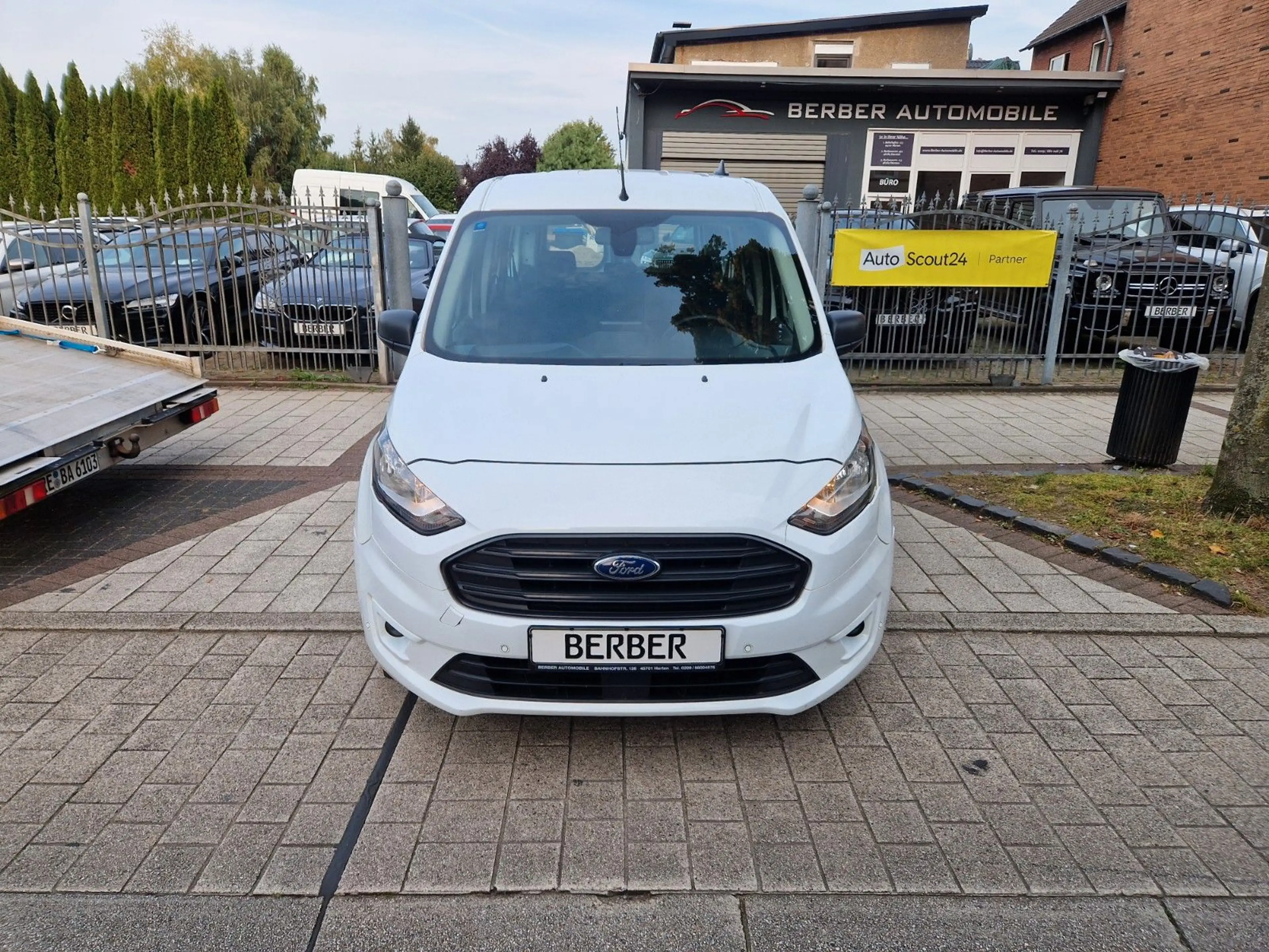 Ford Transit Connect Kombi lang Trend*1.Hand*Navi*CAM — photo 2